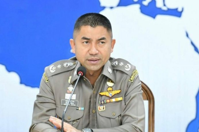 รองผบตร.จ่อออกหมายจับเพิ่ม-เจ้าหน้าที่ดีเอสไอ-บุกค้นห้องพักอดีตกงสุลใหญ่นาอูรู